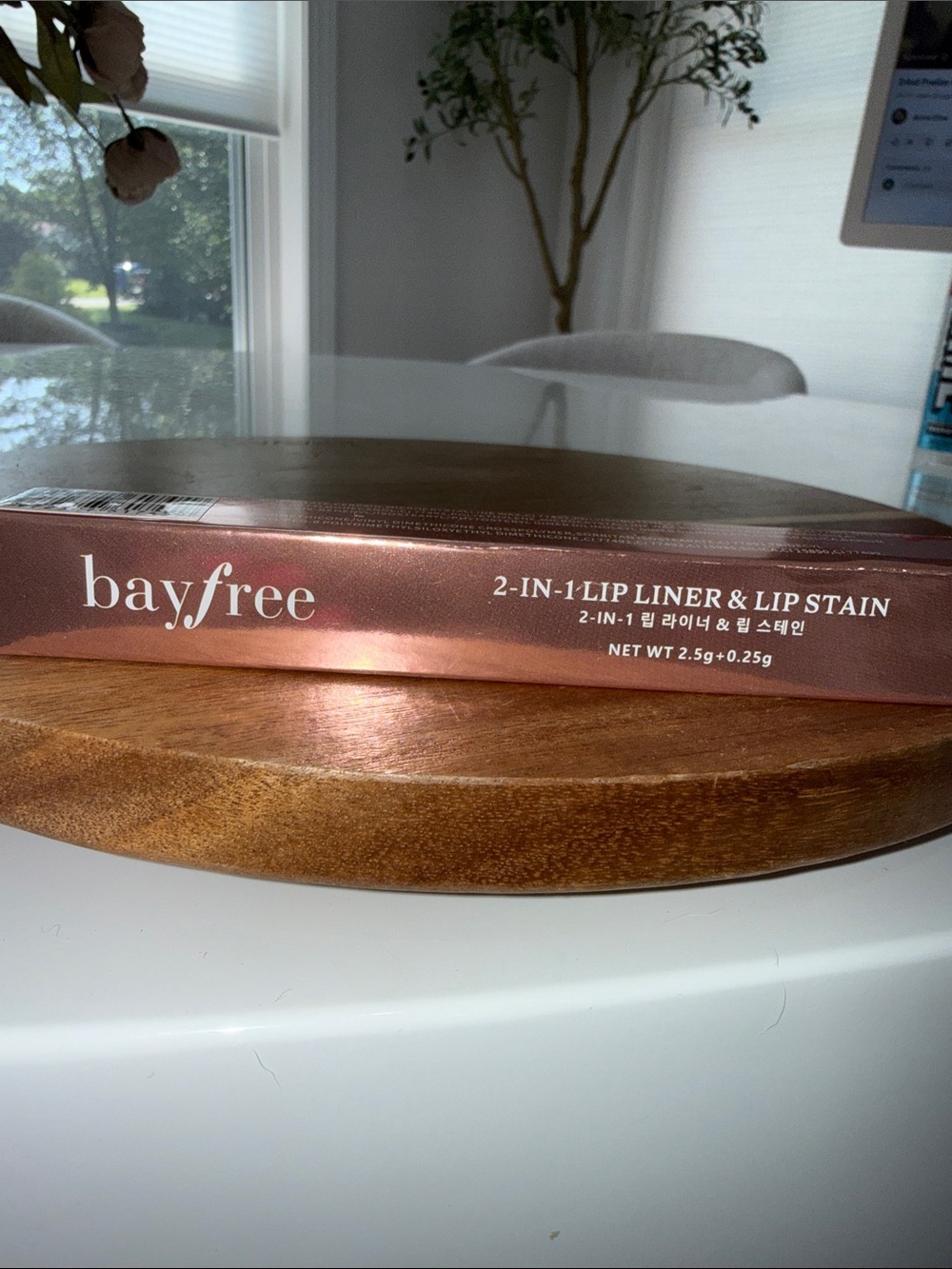 Bayfree 2-in-1 Lip Liner & Lip Stain - shade 04 Neutral Tawny